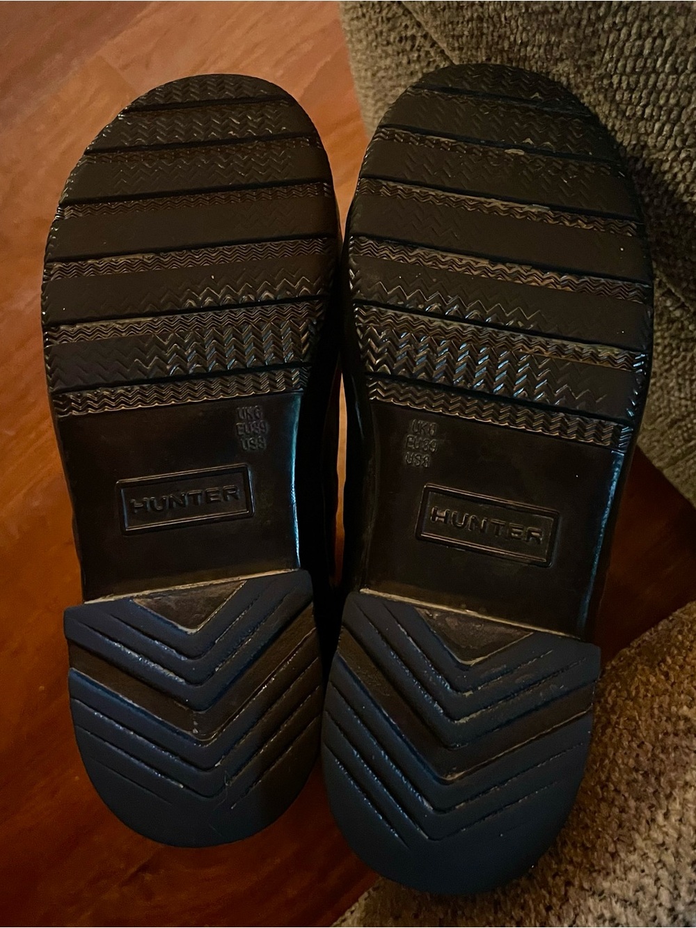 Hunter Black Gloss Tall Rain Boots with Logo - Picture 7 of 7